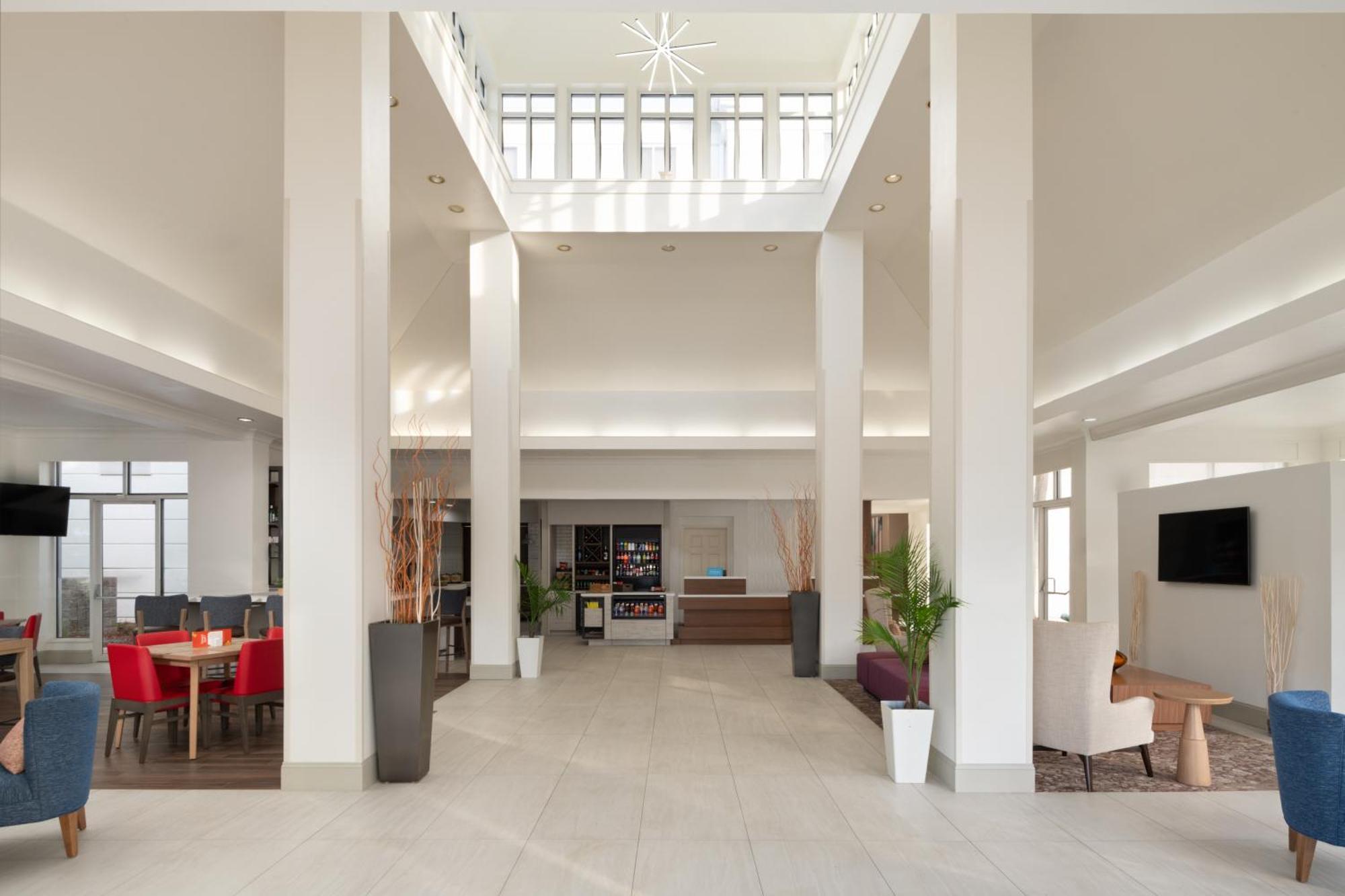 Hilton Garden Inn Талахаси Екстериор снимка