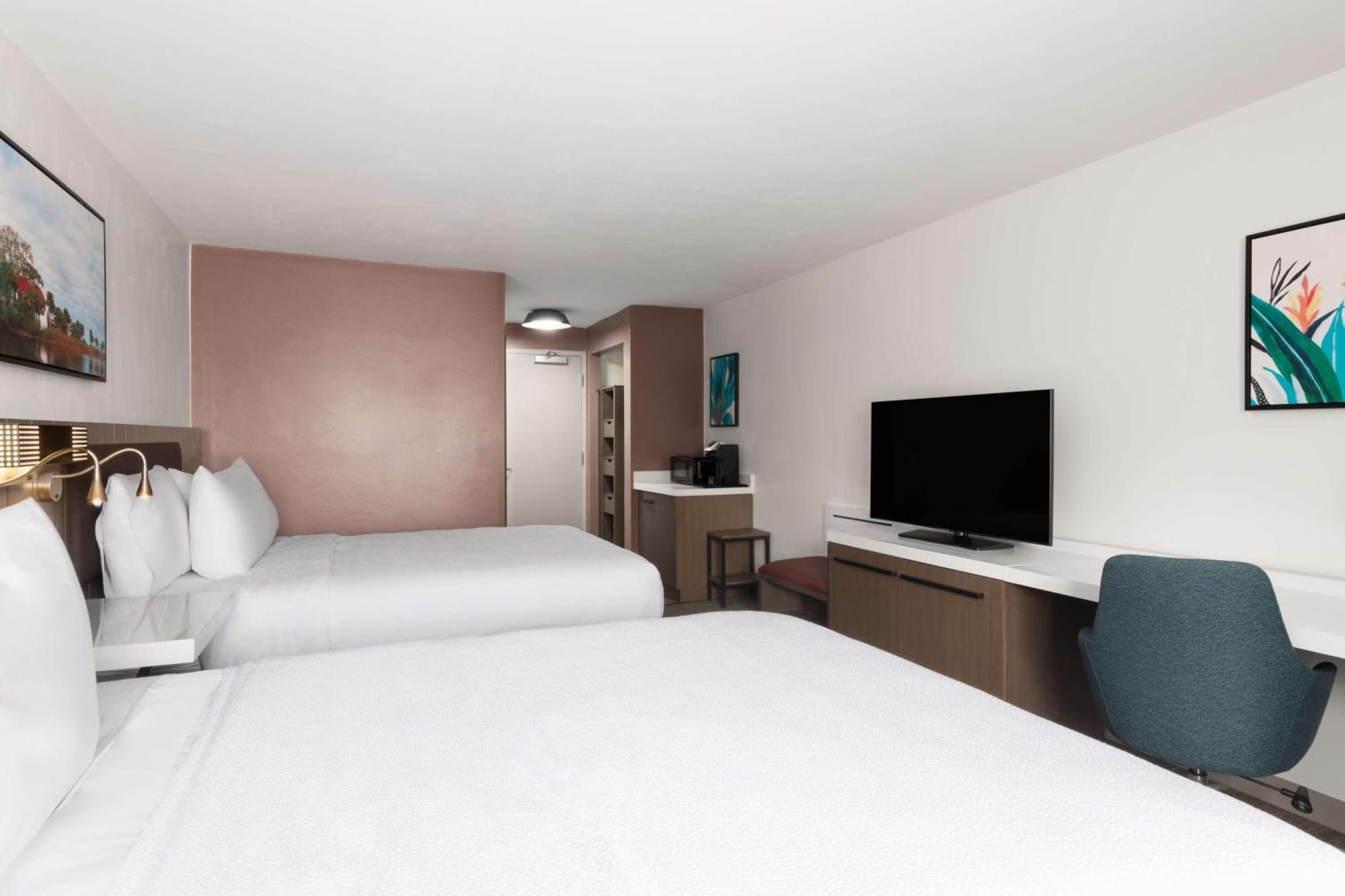 Hilton Garden Inn Талахаси Екстериор снимка