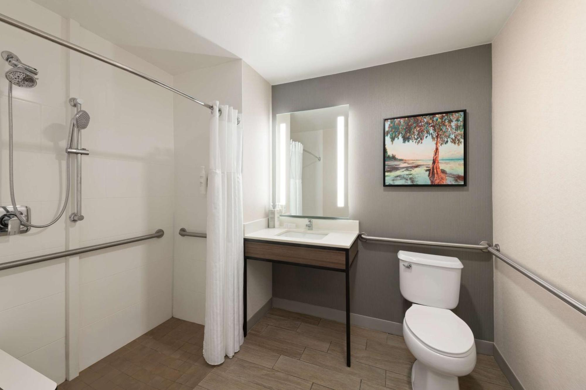 Hilton Garden Inn Талахаси Екстериор снимка